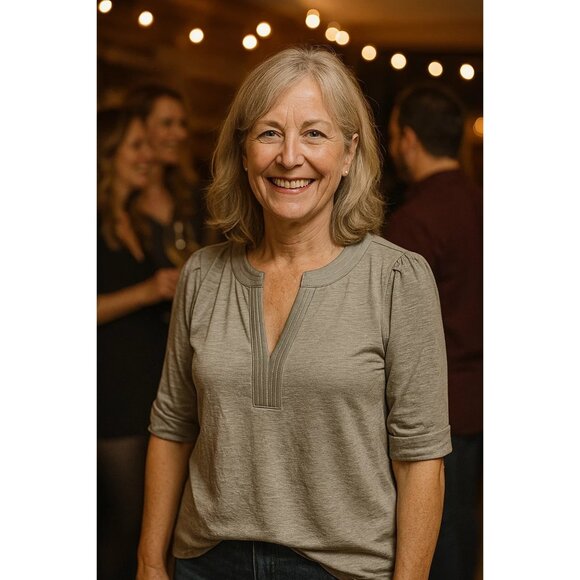 White House Black Market size Small Pleated sleeve tee, grey - Picture 1 of 6